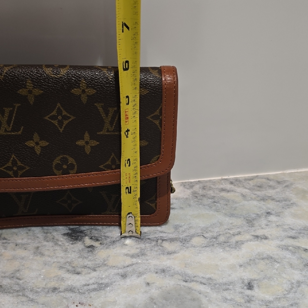 Louis Vuitton Monogram Clutch in Brown and Tan - Picture 13 of 16